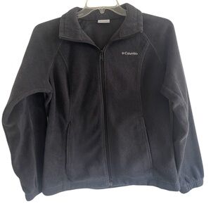 Columbia Women’s Black Fleece Jacket 
Two front zipper Size Medium